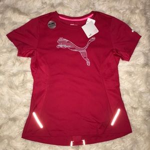 New Woman’s reflective Puma running Tee